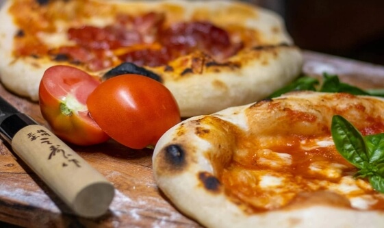 PIZZA TESTO Z DROŽMI